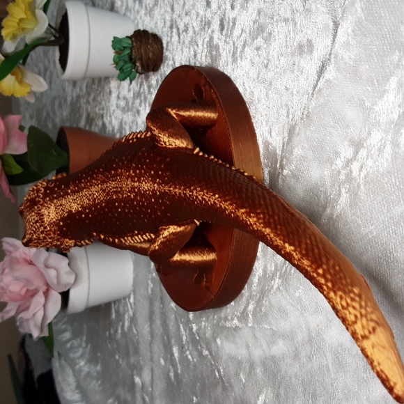 Handmade 3D Printed Bearded Dragon Rust Color - Picture 8 of 10